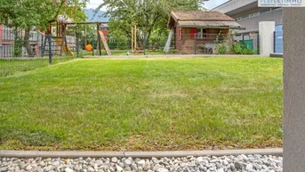 Expose Neubau: Attraktive Anlegerwohnung mit großem Garten