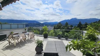 Expose Exklusives Wohnen in Innsbruck: Luxuriöse 4-Zimmer Penthouse-Wohnung mit 2 Terrassen, 2 Stellplätzen und hochwertiger Ausstattung