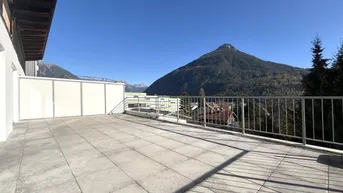 Expose NEUER PREIS! Zentrales 3-Zimmer-Penthouse mit Tiefgaragenplatz
