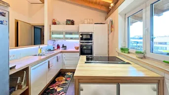 Expose Freundliche, große Maisonette-Wohnung mit 3 TG-Plätzen