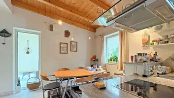 Expose Großes Haus mit Einliegerwohnung und Doppelgarage