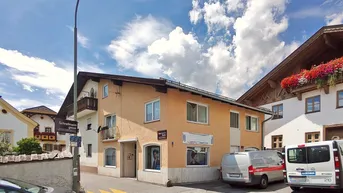 Expose Haus mit Wohnung und Gewerbe - Kauf möglich mit Teilzahlung und Leibrente!