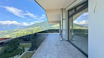 Expose Atemberaubendes Penthouse mit 360-Grad-Terrasse zum Erstbezug