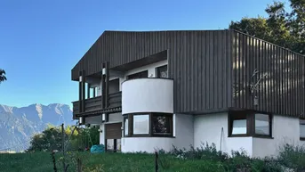 Expose Traumhaus mit wunderbarer Terrasse und riesigem Garten in Aussichtslage
