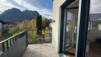 Expose Neuwertige 3 Zimmer Wohnung mit Terrasse