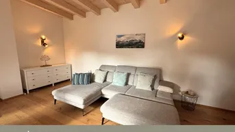 Expose Neuwertige 2 Zimmer Wohnung mit großer Dachterrasse