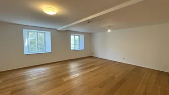 Expose Schöne 86 m² Altbauwohnung im Stadtzentrum