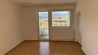 Expose Innsbruck-West: ACHTUNG: Der Preis ist heiß! WG-geeignete 4-Zimmer-Wohnung - Ideal für Anleger und Investoren!!