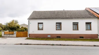 Expose Erleben Sie die Ausstrahlung. Landhaus in typisch Weinviertler „L“ Form, bestgepflegt,