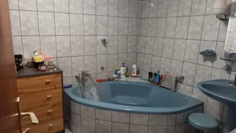 Expose Einfamilienhaus mit großem Garten | idyllische Lage Nähe Kittsee | Jetzt sanieren und wohlfühlen!
