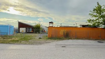 Expose Industriegrund mit 130m² bestehnder Halle
