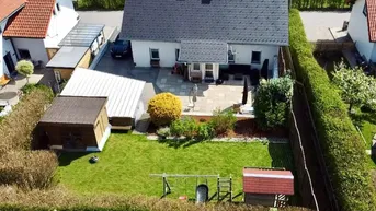 Expose Saniertes Einfamilienhaus mit Garten und Doppelcarport