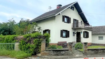 Expose HÜBSCHES WOHNHAUS MIT NEBENGEBÄUDEN