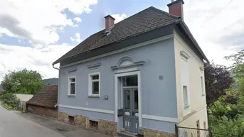 Expose Teilsaniertes Zweifamilienhaus in Sautern