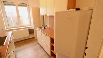 Expose August keine Miete zahlen aber schon einziehen! 2 Zimmer (IDEAL als WG) mit Balkon und Küche - Ab Sofort - VIDEORUNDGANG