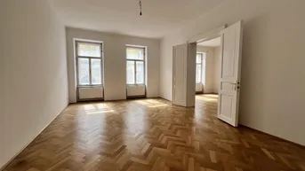 Expose Altbaucharme, hochwertig neu saniert nahe dem Lendplatz, Balkon, Top 3