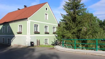 Expose Immobilie mit vielen Möglichkeiten in Weißkirchen zu verkaufen