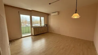 Expose Familienwohnung mit 3 Zimmer + Küche und Balkon ++Videorundgang++