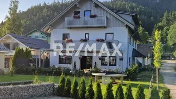 Expose Bad Mitterndorf: Traumhaftes 400m² großes Ein-/Mehrfamilienhaus in bester Lage mit Doppelcarport