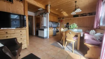 Expose NEUER PREIS!!! Voll möbliertes Ferienhaus in einem Feriendorf in naturbelassener Umgebung