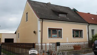Expose "Landhaus mit Pool und großem Garten"