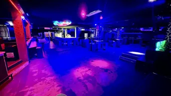 Expose 523 m² Disco in Wien zu vermieten! Perfekt für Events, Partys &amp; mehr.