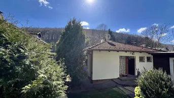 Expose "Einfamilienhaus mit Potenzial in ruhiger Waldlage!"