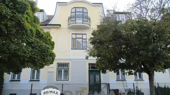 Expose "Jahrhundertwendejuwel mit Potenzial!"