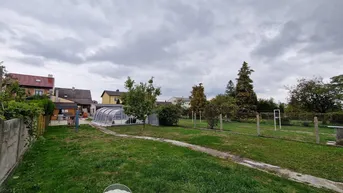 Expose "Grundstück - Landhaus mit Pool"