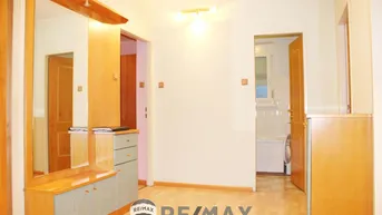 Expose "Ideal geschnittene 3-Zimmer-Eigentumswohnung mit verglaster Loggia"
