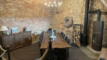 Expose "Vino Deluxe Weinkeller mit Presshaus"