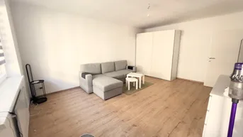 Expose "Neu renovierte 1-Zimmer-Wohnung mitten im 12ten!"