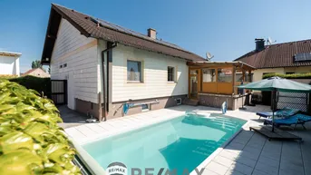 Expose Ihr neues Zuhause: Haus mit Pool, Wintergarten &amp; Komfort