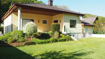 Expose "Lage - Sackgasse!| Bungalow| Top-gepflegte Liegenschaft"