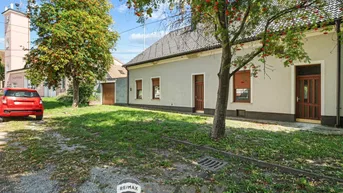 Expose OPEN HOUSE - "Ein Gebäude, drei Möglichkeiten, unendlich viel Potenzial!"