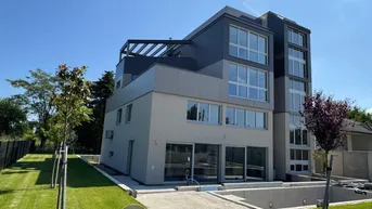 Expose "Für Botschaft, Investoren, Notar- oder Ärztezentrum Firma mit Wohnung"