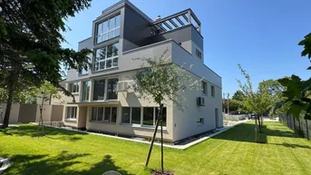 Expose "Penthouse mit Sauna, Pools und eigenen Aufzug"