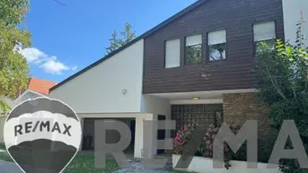 Expose "Einfamilienhaus mit 1110m² Grund mitten im Ort!"