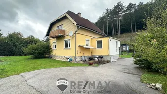 Expose "Charmantes Einfamilienhaus mit idylischem Garten!"