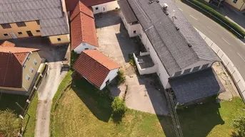 Expose Charmantes Mehrfamilienhaus nahe Klagenfurt mit großzügigem Grundstück und vielseitigen Nutzungsmöglichkeiten.