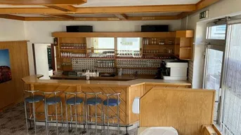 Expose Gasthaus - Pizzaria mit Wohnung in Tourismusregion zu pachten