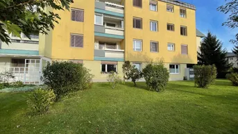 Expose MIETE! Helle 2 Zimmerwohnung im Erdgeschoss Grünfläche, Barrierefrei ideal für Alt und Jung