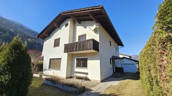 Expose Haus in Feld am See - 8 Zimmer, 185 m² Wohnfläche mit Garten, Balkon &amp; Garage.