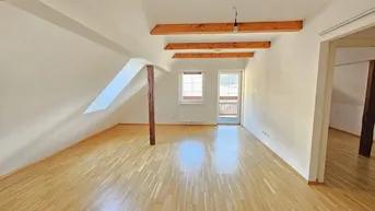 Expose 7 Wohnungen und 1 Gaststätte oder Büro.