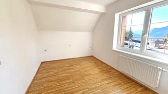 Expose 7 Wohnungen und 1 Gaststätte oder Büro.