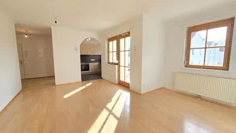 Expose Schöne Wohnung mit Loggia in Rudersdorf