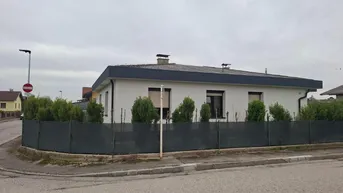 Expose Wiener Neustadt: Wunderschöner Bungalow mit Vollkeller und zwei Garagen in ruhiger Lage