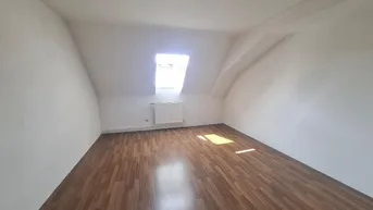 Expose Bad Erlach: Tolle kleine Wohnung mit Garten(mit)benützung in schöner Lage