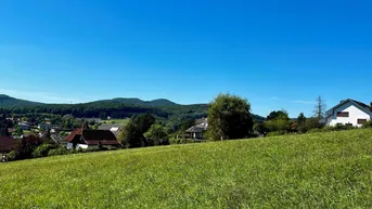 Expose Rarität in Gablitz - Südlage Baugrundstück mit traumhaftem Wienerwald-Fernblick