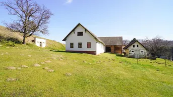 Expose Jennersdorfer Hügelland: Kleines, renovierungsbedürftiges Landhaus samt Nebengebäuden mit Blick ins Grüne